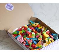 Classic Pick n Mix 400g-2kg | Viral Mixed Candy, 80+ Different Sweets, Party, Wedding, Pizza Box, Sugar Rush Sweeties (400g Resealable Bag)