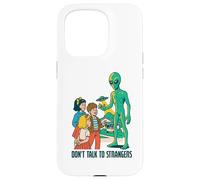 Classic UFO with green aliens flying above city Case for iPhone 15 Pro