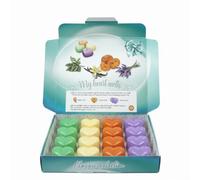 Classic Wax Melts, 16 x 6g Hearts, 96 Hours Melt Time, 4 Scents Gift Set | 4 scents: Pumpkin, Eucalyptus & Rosemary, Vanilla, Lavender. 16 x 6g soy wax blend heart melts, gift-boxed, up to 96 hours.