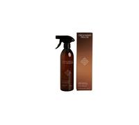 Cleaner for green stains and dust with almond Grooming Deluxe