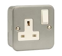 Click CL035 Metal Clad 13A 1 Gang DP Switched Socket Outlet