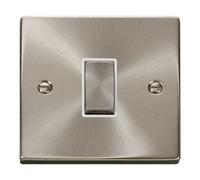 Click Scolmore Click Vpsc425Wh Deco 10A 1 Gang Intermediate Switch Satin Chrome
