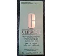 Clinique 3 Steps Dramatically Different Moisturizing Gel for Combination Oily to Oily Skin 125 ml