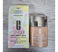 Clinique Even Better Glow Light Reflecting Makeup SPF15 | CN 62 Porcelain Beige