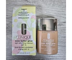 Clinique Even Better Glow Light Reflecting Makeup SPF15 | CN 62 Porcelain Beige