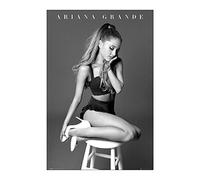 Close Up Ariana Grande Poster (61cm x 91,5cm) + 1 pack tesa powerstrips®, 20 pieces