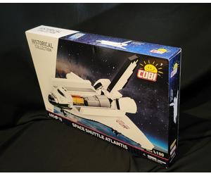Cobi. Space Shuttle Atlantis. 1:100 scale model. 685 pieces.