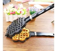 Cocoarm Heart Shaped Waffle Maker Aluminum Alloy Waffle Mold 13.8in Baking Tray with Nonstick Coating Long Handle for Gas Open Fire Home Baking Breakfast Dessert