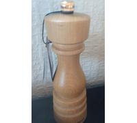 Cole & Mason : London 180mm/7" Natural Beech Pepper Mill. New with tags. H233007