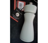 Cole & Mason Kenton Salt and Pepper Mill, Sage, Adjustable Grind, Durable Ceramic Mechanism, Includes 1x Grinder, 15cm