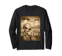 Conspiracy Lovers Alien Selfie Area 51 Funny UAP UFO Classic Long Sleeve T-Shirt