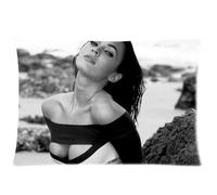 Cool Futefew Soft Pillow case Cover 20*30 Inch (Twin sides)Zippered Pillowcase Beautiful Sexy Megan Fox Pattern Popular Design