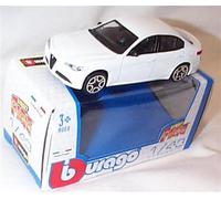 Corgi Burago Street Fire ALFA R0ME0 Giulia 2016 White car 1:43 scale Diecast model