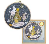 Corinne Lapierre Christmas with The Mouse Family Felt Appliqué Hoop Kit, Small