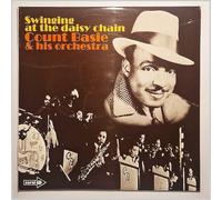 COUNT BASIE & HIS ORCHESTRA - Swinging At The Daisy Chain [Vinyl LP]