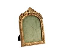 CreatoHundreds Arched Decorative Photo Frame With French Vintage Tabletop Stand And Ornate Embossed Flower Scroll Border Resin And Velvet Construction For Classic, Large 7 Inch