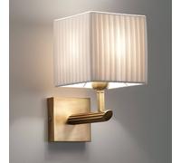 Cremasco Warm light with the Imperial wall light