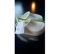CROCS DYLAN PLATFORM CLOGS Warm White BNWT - Size UK 2
