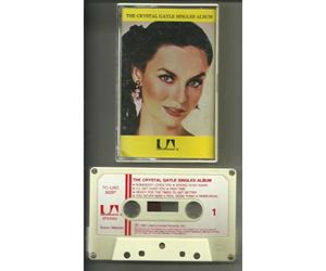CRYSTAL GAYLE - THE CRYSTAL GAYLE SINGLES ALBUM