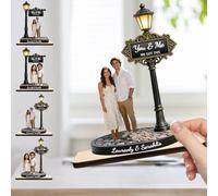 Custom You and Me We Got This Plaque Personalized Name Photo Couple Hugs Kissing Under Street Lamp Post for Him Her Wife Husband 2D Flat Acrylic Plaque with Wooden Base for Anniversary Valentine