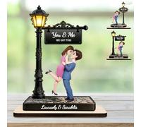Custom You and Me We Got This Plaque Personalized Name Portrait Couple Hugs Kissing Under Street Lamp Post for Him Her Wife Husband 2D Flat Acrylic Plaque with Wooden Base for Anniversary Valentine