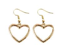 Cut Out Geometric, Heart-Shaped, Sweet, Golden Love Earrings. Durable processing