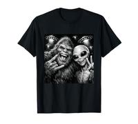 Cute Big Smile Bigfoot Alien Selfie Funny Classic Conspiracy T-Shirt