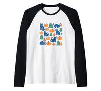 Cute Halloween Cats Pattern with Pumpkins and Spooky Charm Raglan Baseball Tee