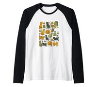 Cute Halloween Cats Pattern with Pumpkins and Spooky Charm Raglan Baseball Tee