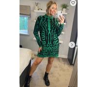 CY Women's Fine Knit Jumper with Leopard Print Design in Green CY Green One Size