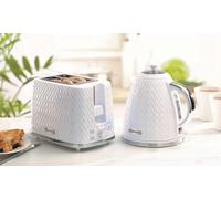 Daewoo Argyle Collection, 1.7L, Electric Kettle With Removable Lid and Filter For An Easy Clean, Auto Shut Off And Power Indicator For Safety, White