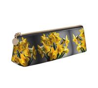 Daffodil Bouquet Print Simple Pencil Case Triangular Pen Pouch Makeup Art Supplies Daily Essentials, White, One Size, White, One Size
