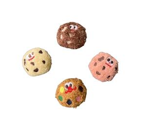 DAFORERAL Catnip Cookie Chew Toy for Cats, Silent Plush Treat for Indoor Play, Self-Entertainment Companion, 4-Pack Colorful Set