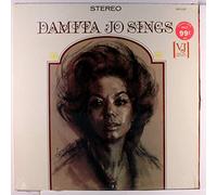 DAMITA JO - sings