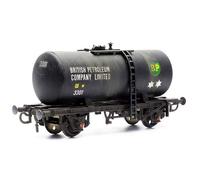 Dapol Model Railway Class B Tanker (BP) Plastic Kit - OO Scale 1/76