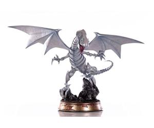 Dark Horse Yu-Gi-Oh! Blue Eyes White Dragon White Variant 14" Statue Standard