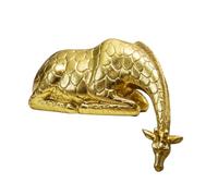 Darthome Gold Laying Giraffe Shelf Ornament, Resin, Textured Safari Animal Statue, Mantel Display Decor, 27x9x18cm