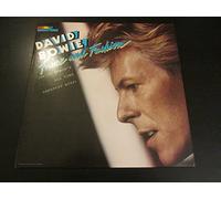 DAVID BOWIE - Fame And Fashion