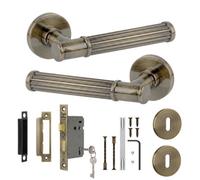 Decoranddecor - Door Handle Set - Antique Brass Internal Door Handle With Lock - Sash Lock Kit 64mm - Leto Range