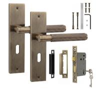 Decoranddecor - Door Handle Set On Backplate - Antique Brass Internal Door Handle With Lock - Sash Lock Kit 64mm - Hera Range