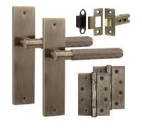 Decoranddecor Hera Antique Brass Backplate Door Handles, Hinge Kit 102mm | Knurled Lever Pair on Plain Backplate, 76mm Latch & 2x 102mm Hinges, Sprung Return, Fir CE Mechanism, Interior Doors
