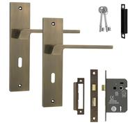 Decoranddecor Spectra Antique Brass Internal Door Handle Set - Keyhole Backplate Door Handles with Lever Mechanism and 2.5in Fire-Rated Sash Lock with Keys- Easy-Install for Modern Interiors