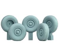 Def Model DW35179 1/35 Dew/Seo UAZ-469 Small Truck Self-Weight Deformation Tire Set (for Zvezda) Plastic Model Parts