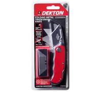 Dekton Dt60115 Folding Metal Tradesman Cutter With 5 Spare Blades