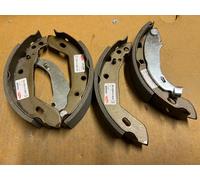 Delphi LS1329 Rear Brake Shoe Set fits Citroen Xsara Peugeot 205 306 309