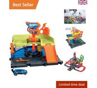 Deluxe Downtown Express Car Wash Playset with 1:64 Scale Hot Wheels Vehicle