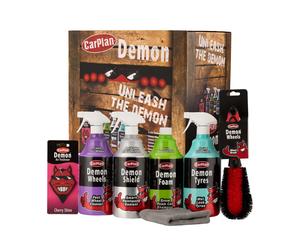 Demon Shield 7 Piece Car Cleaning Kit Kit