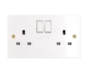 Deta Vimark VS1209SP White Moulded Square Edge 2 Gang 13A Switched Socket SP
