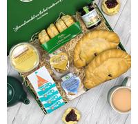 Devon Cream Tea & Pasty Hamper | 2 Steak Pasties, Scones and Clotted Cream Gift Set | Afternoon Tea Hamper, Fathers Day Presents, Gifts for Men