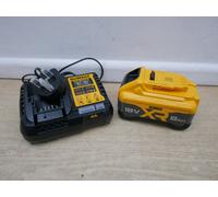 DeWalt DCB1880 18V 8 AH Li-Ion tabless long life Battery + DCB1104 multi charger